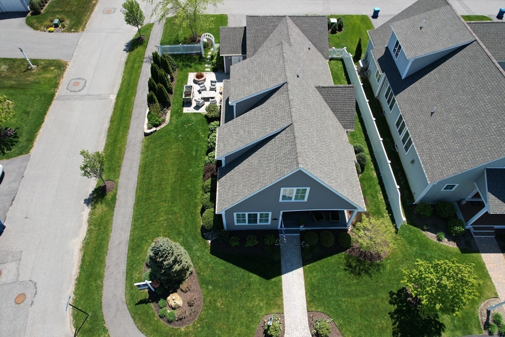 7 Bethpage Rd