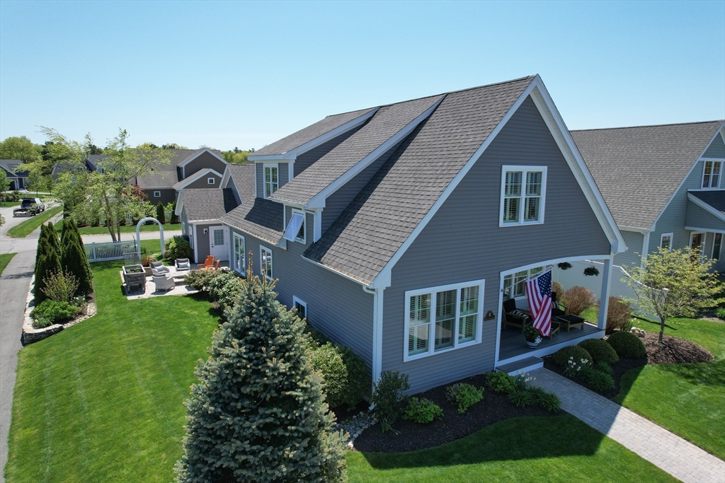 7 Bethpage Rd