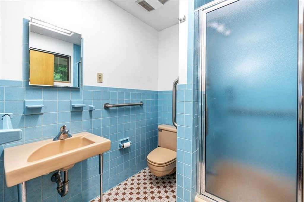 124 Mount Vernon Rd W