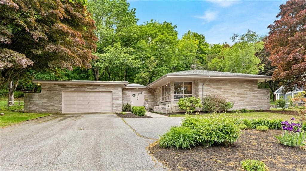 124 Mount Vernon Rd W