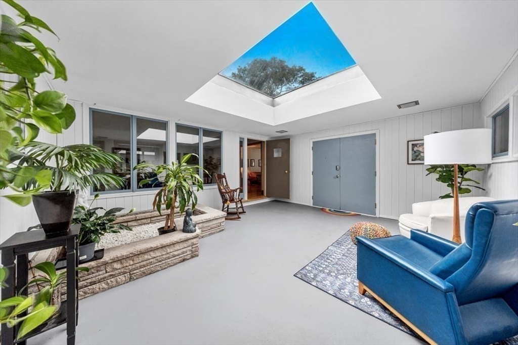 124 Mount Vernon Rd W