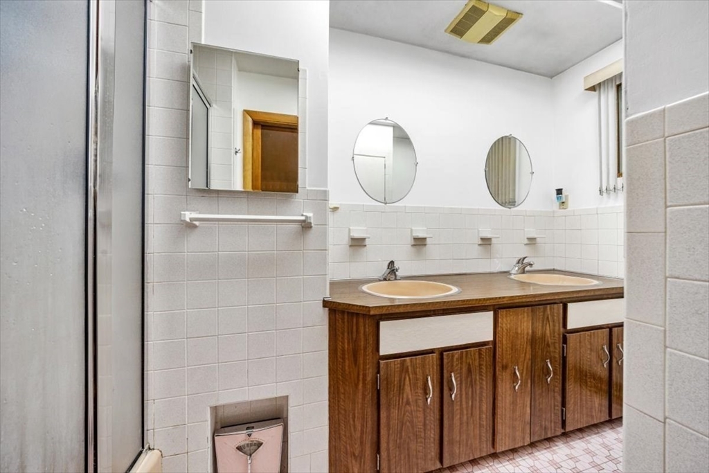 124 Mount Vernon Rd W