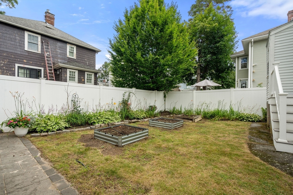 27 Revere Street