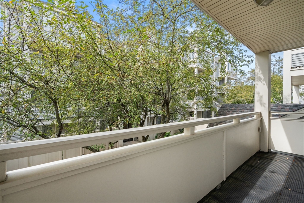 200 Falls Boulevard # F206