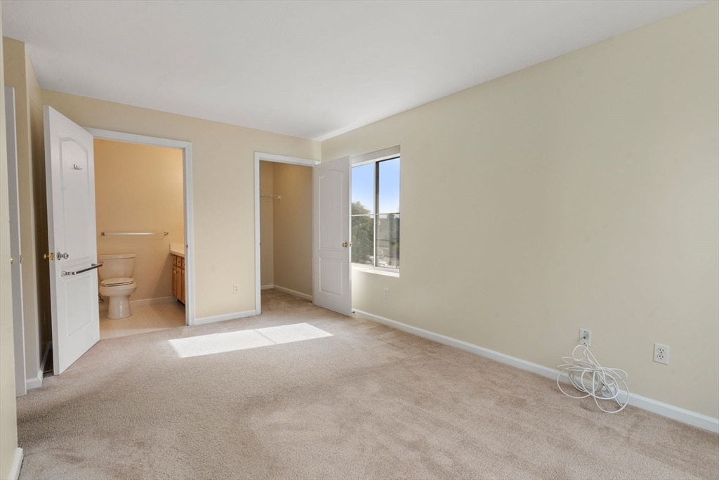 200 Falls Boulevard # F206