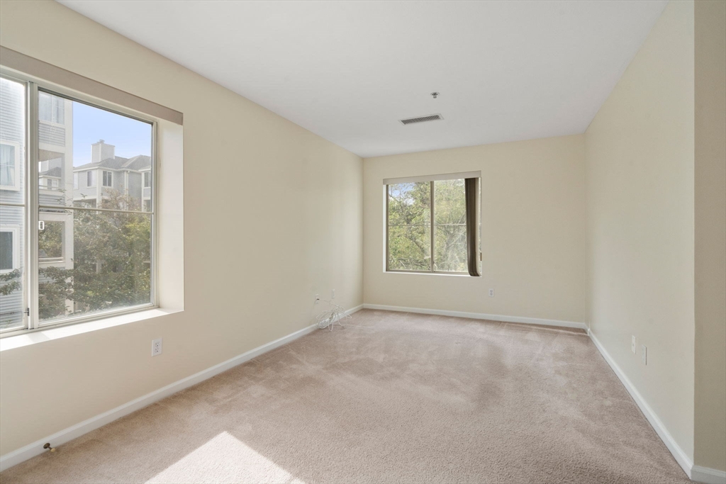 200 Falls Boulevard # F206