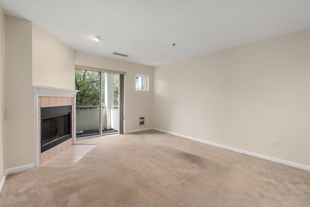 200 Falls Boulevard # F206