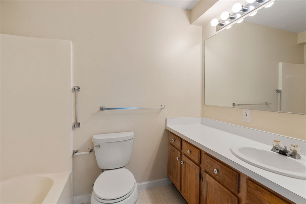 200 Falls Boulevard # F206