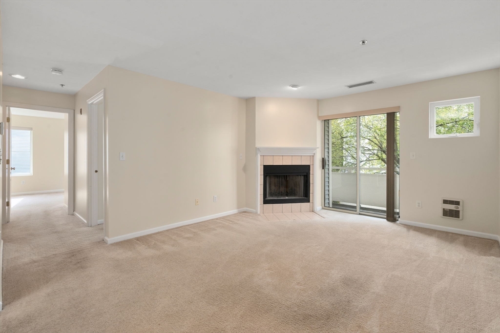 200 Falls Boulevard # F206