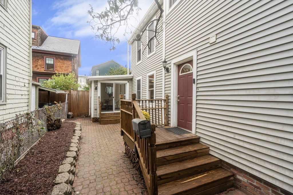 161 Hamilton St # 161