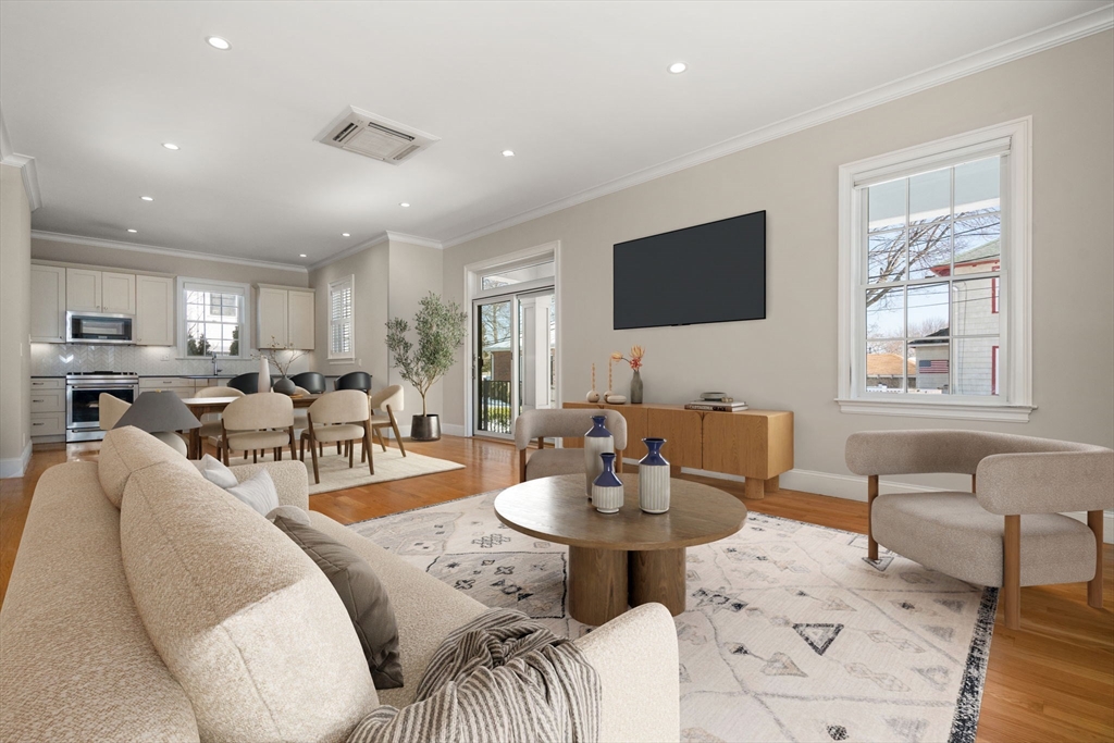 23 Chickatawbut St # 2