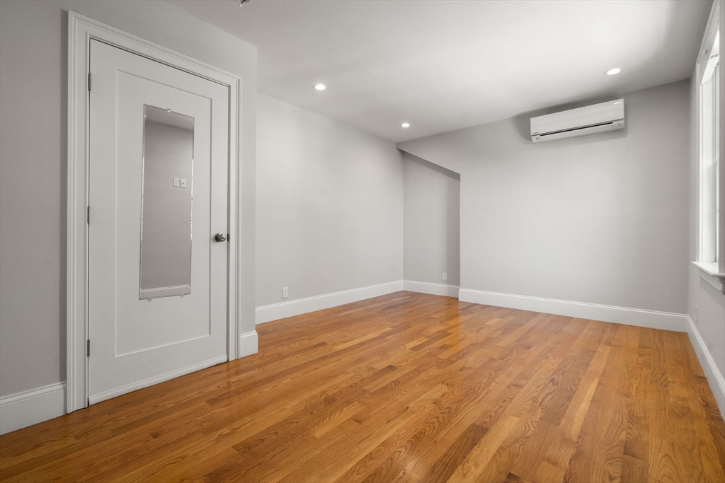 23 Chickatawbut St # 2