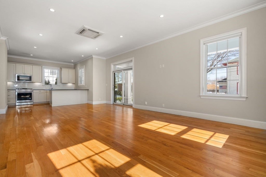 23 Chickatawbut St # 2