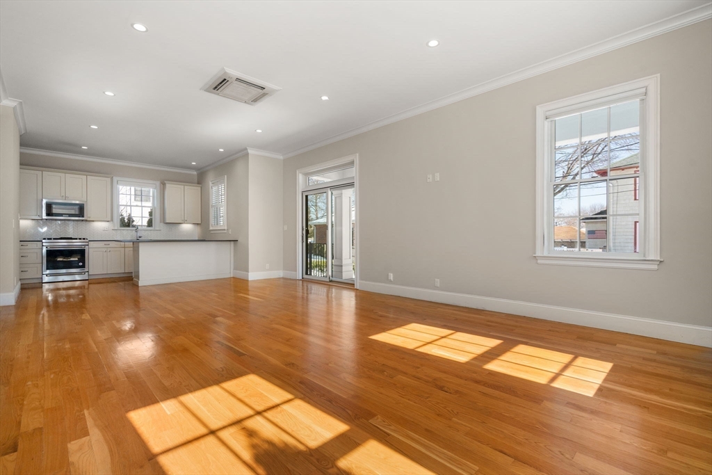 23 Chickatawbut St # 2