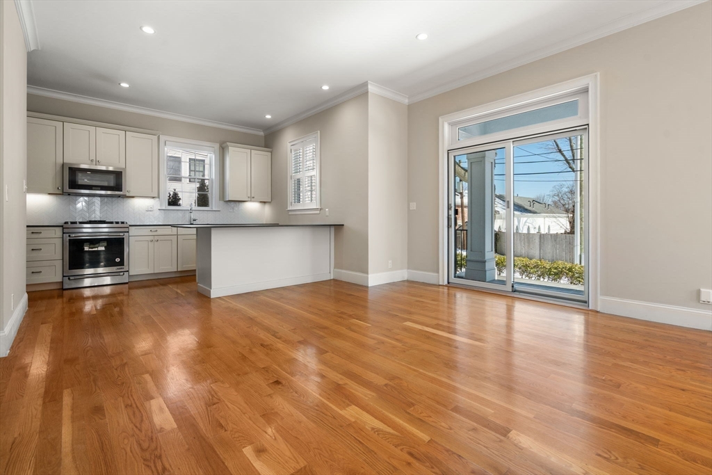 23 Chickatawbut St # 2