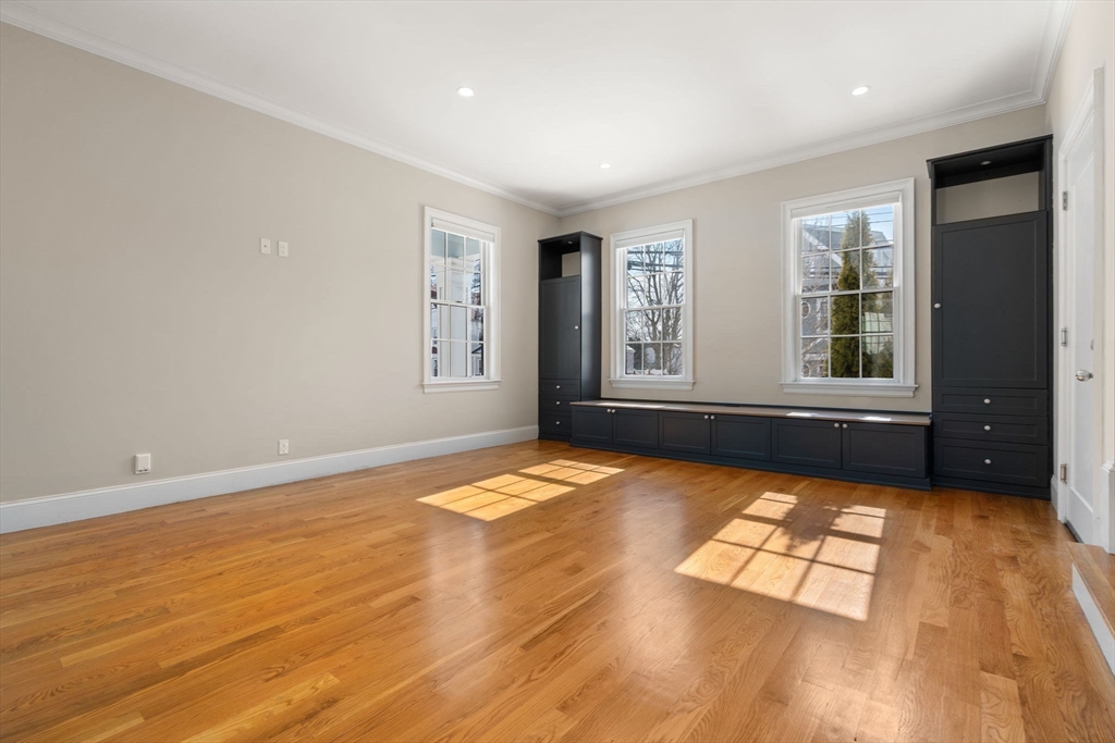 23 Chickatawbut St # 2