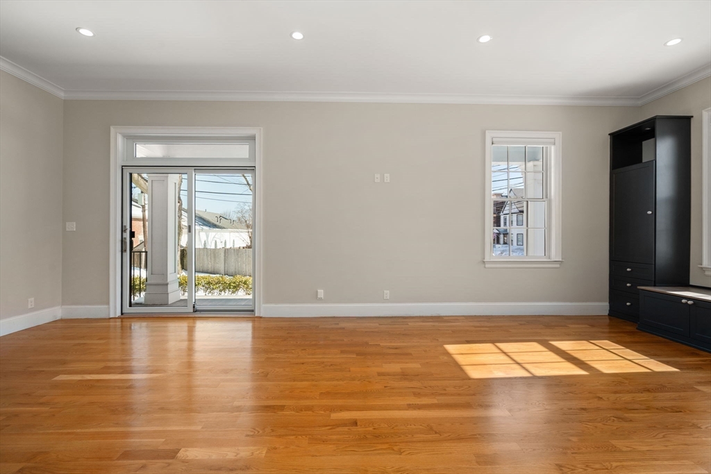 23 Chickatawbut St # 2