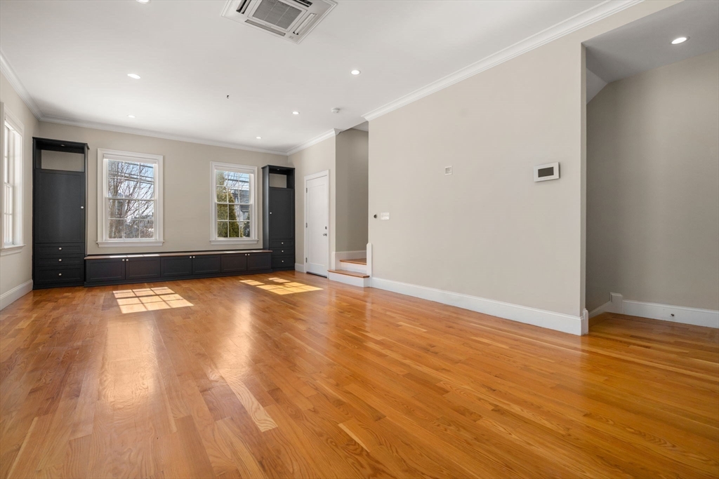 23 Chickatawbut St # 2