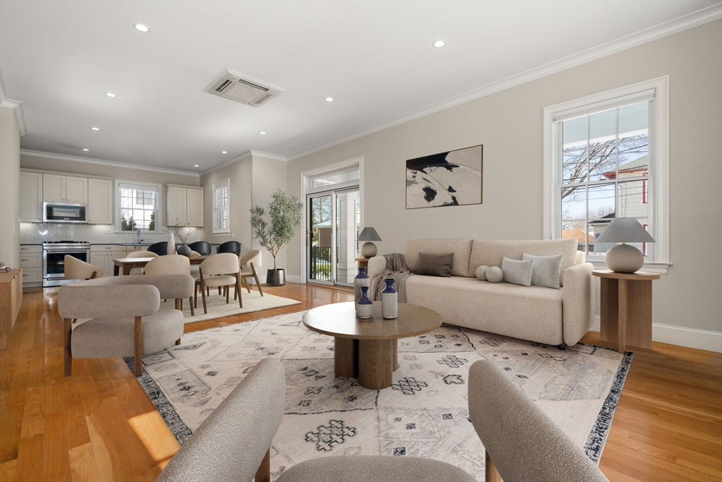 23 Chickatawbut St # 2