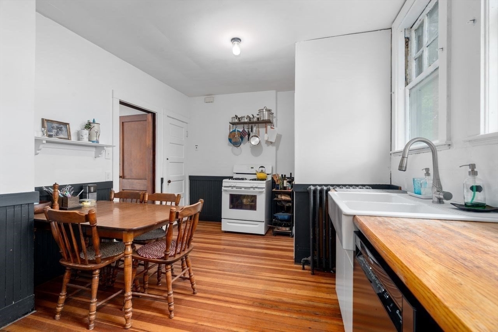 51 Manthorne Rd.