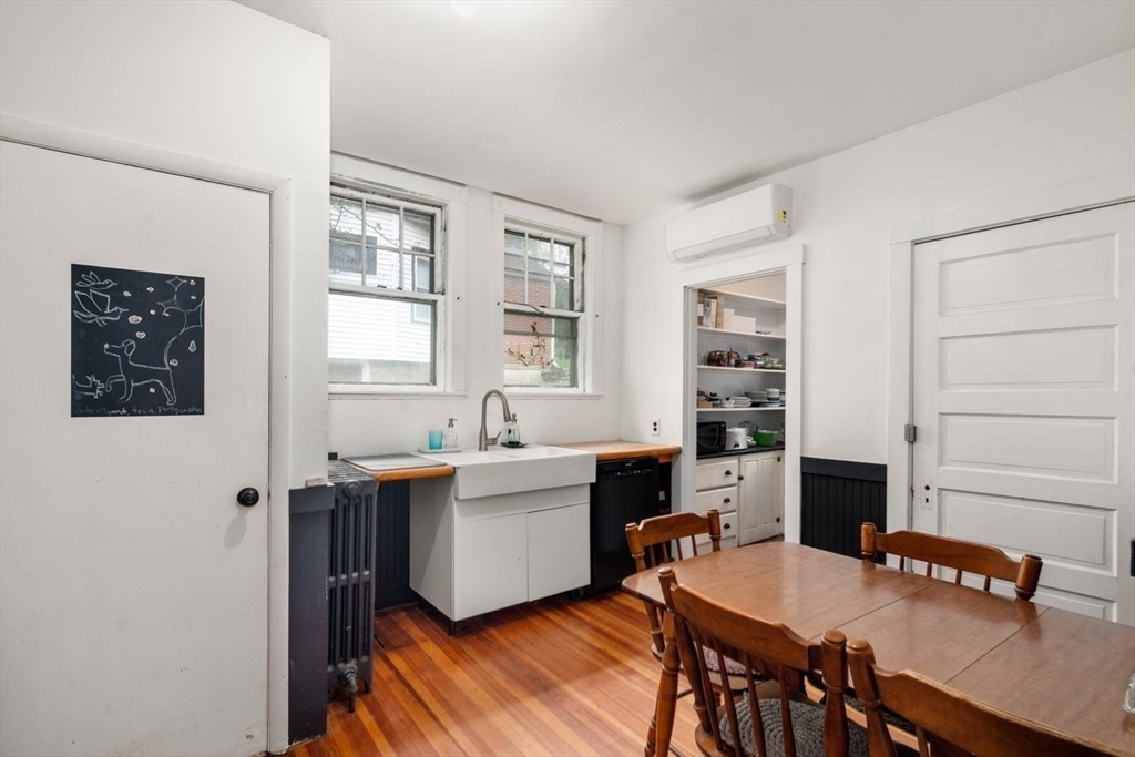 51 Manthorne Rd.