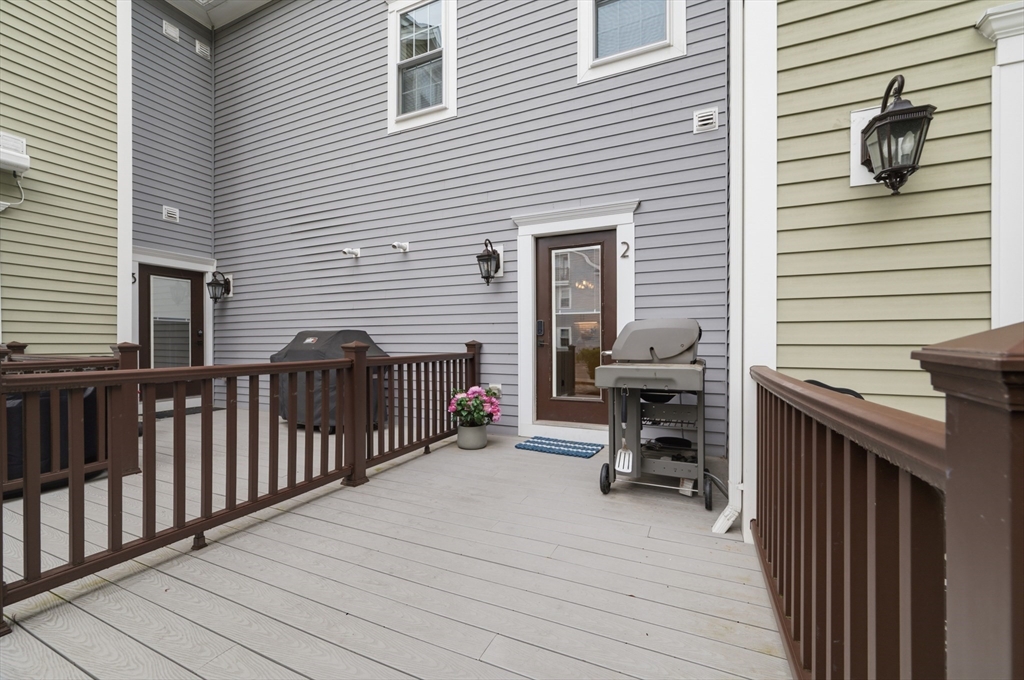 106 Bridge St # 2