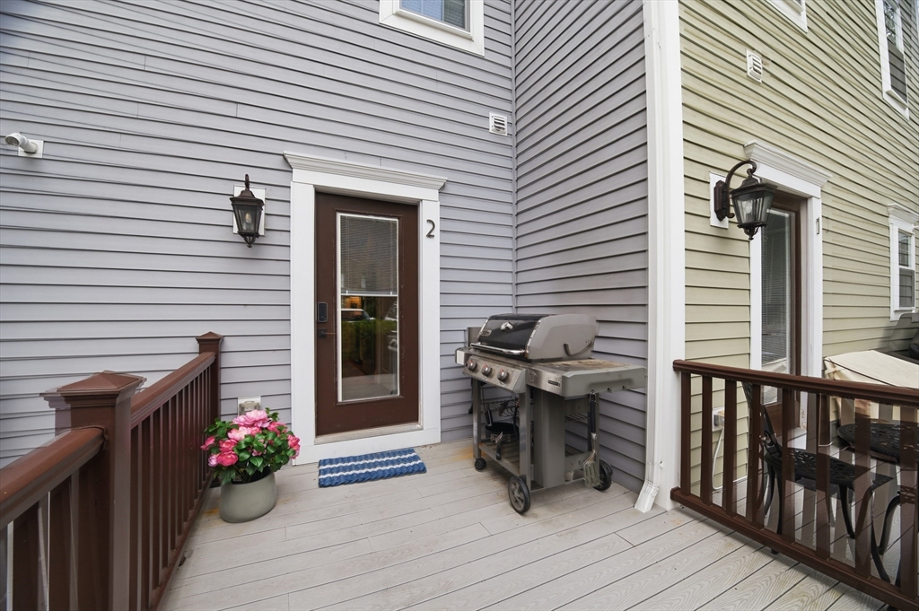 106 Bridge St # 2