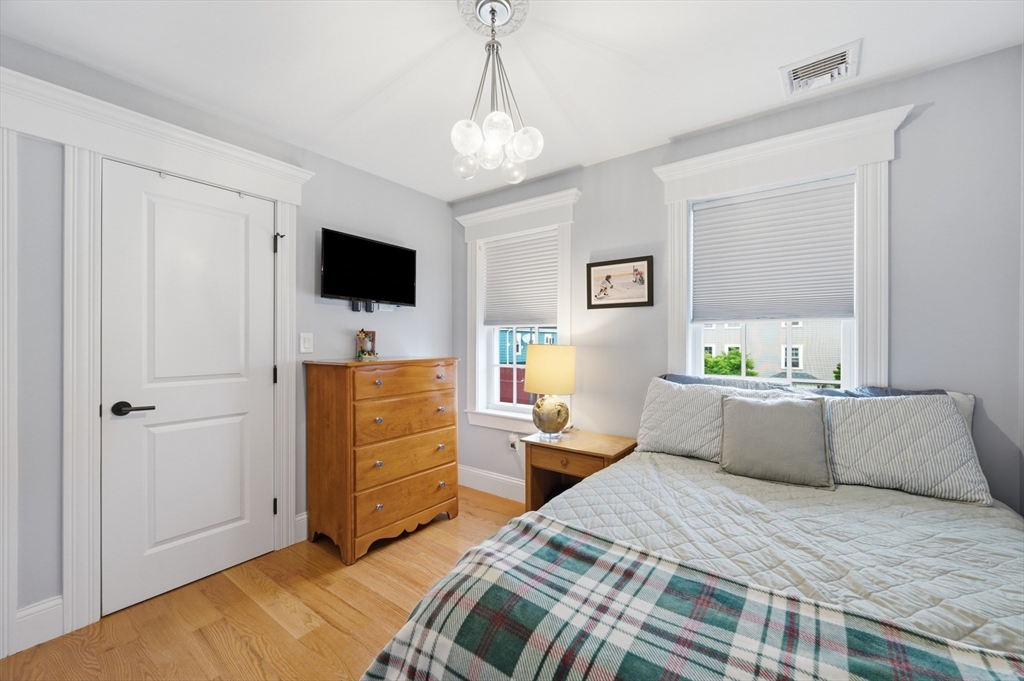 106 Bridge St # 2
