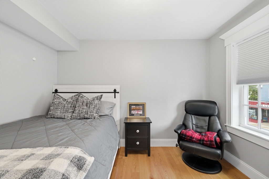 106 Bridge St # 2
