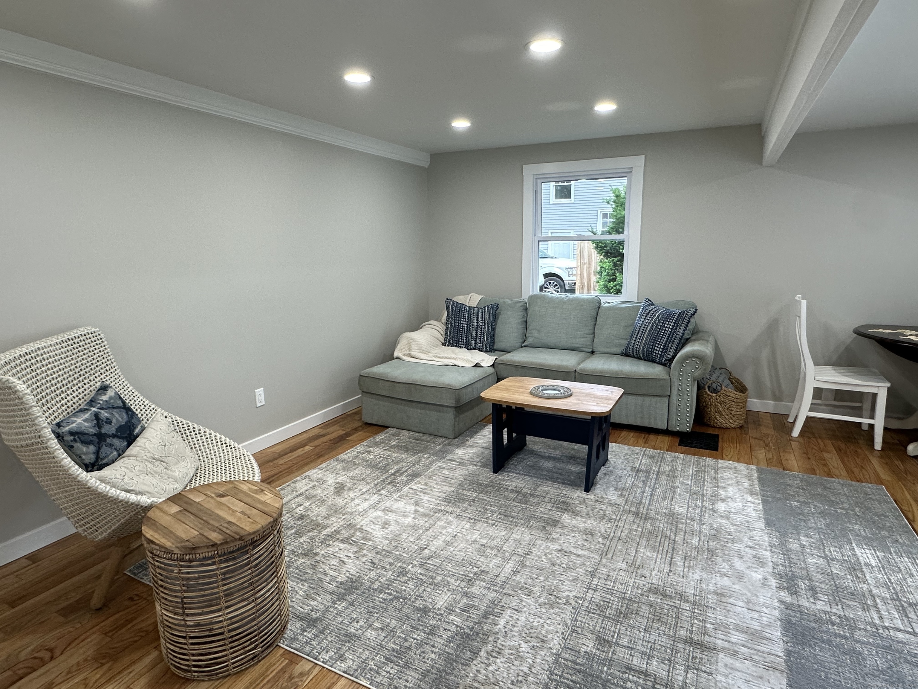 103 East Robbins Avenue