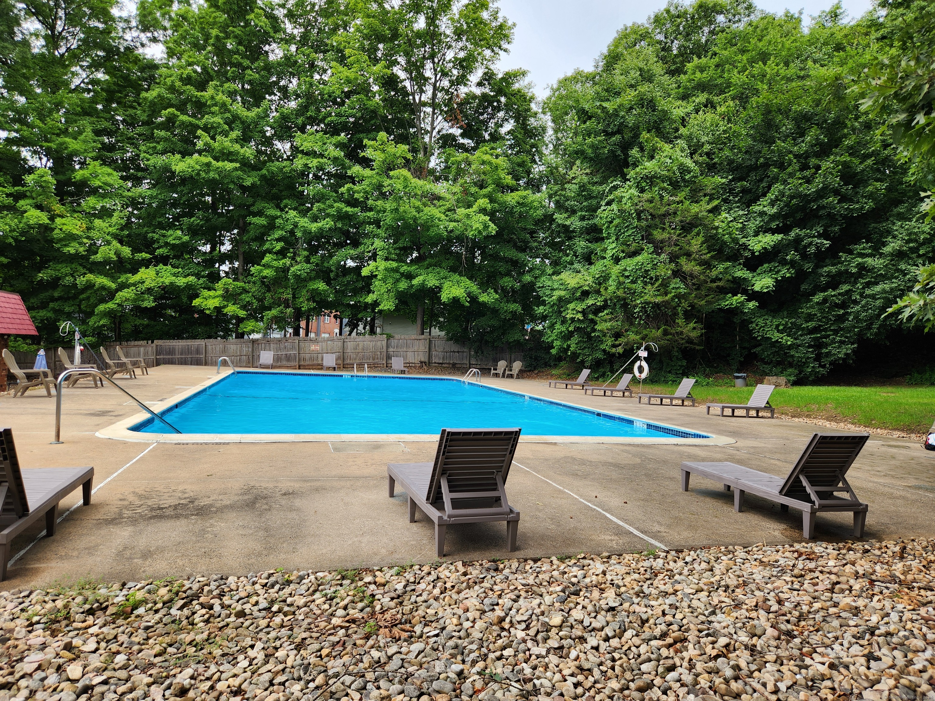 15 Woodsedge Drive APT 6A