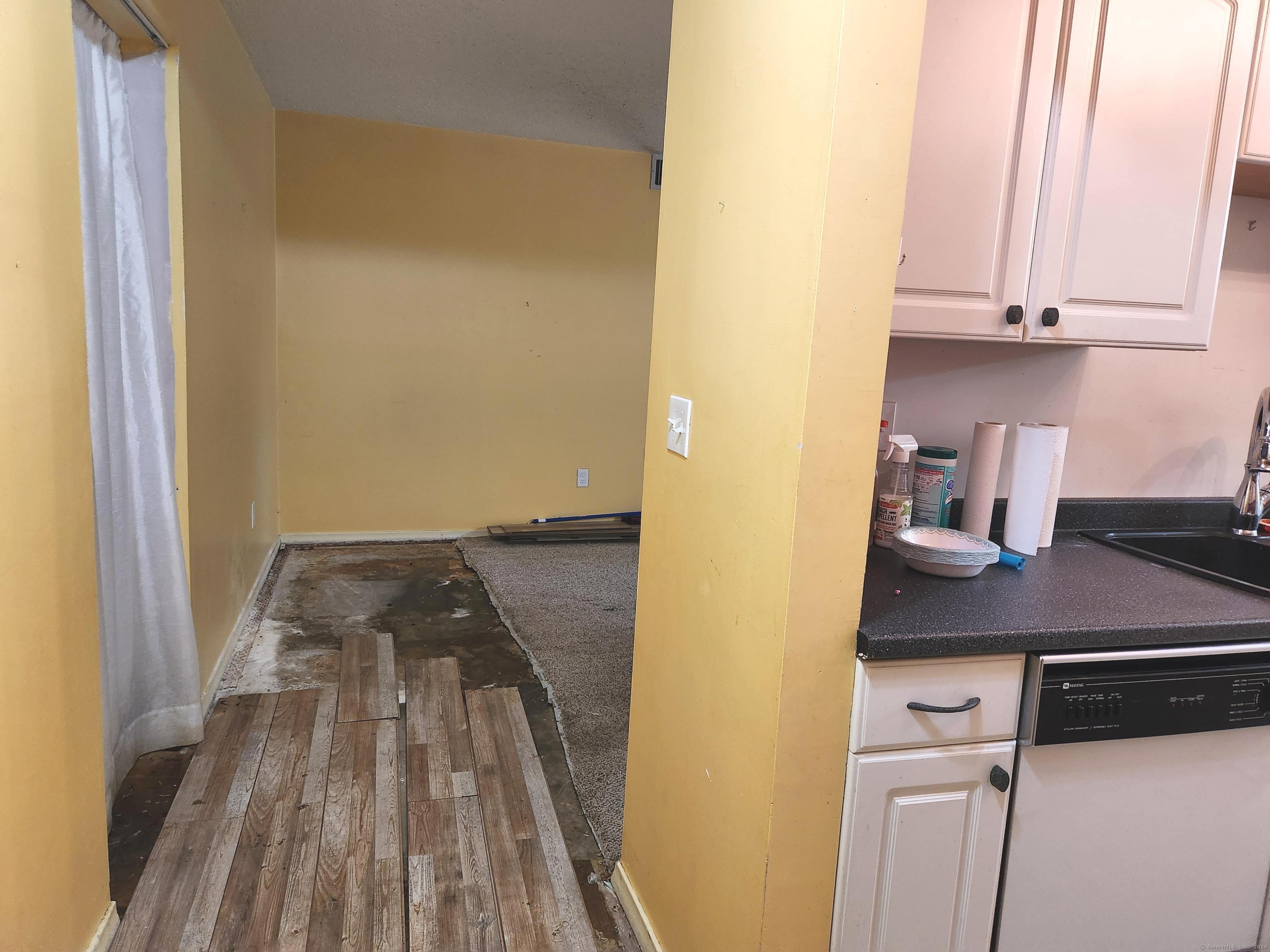 15 Woodsedge Drive APT 6A