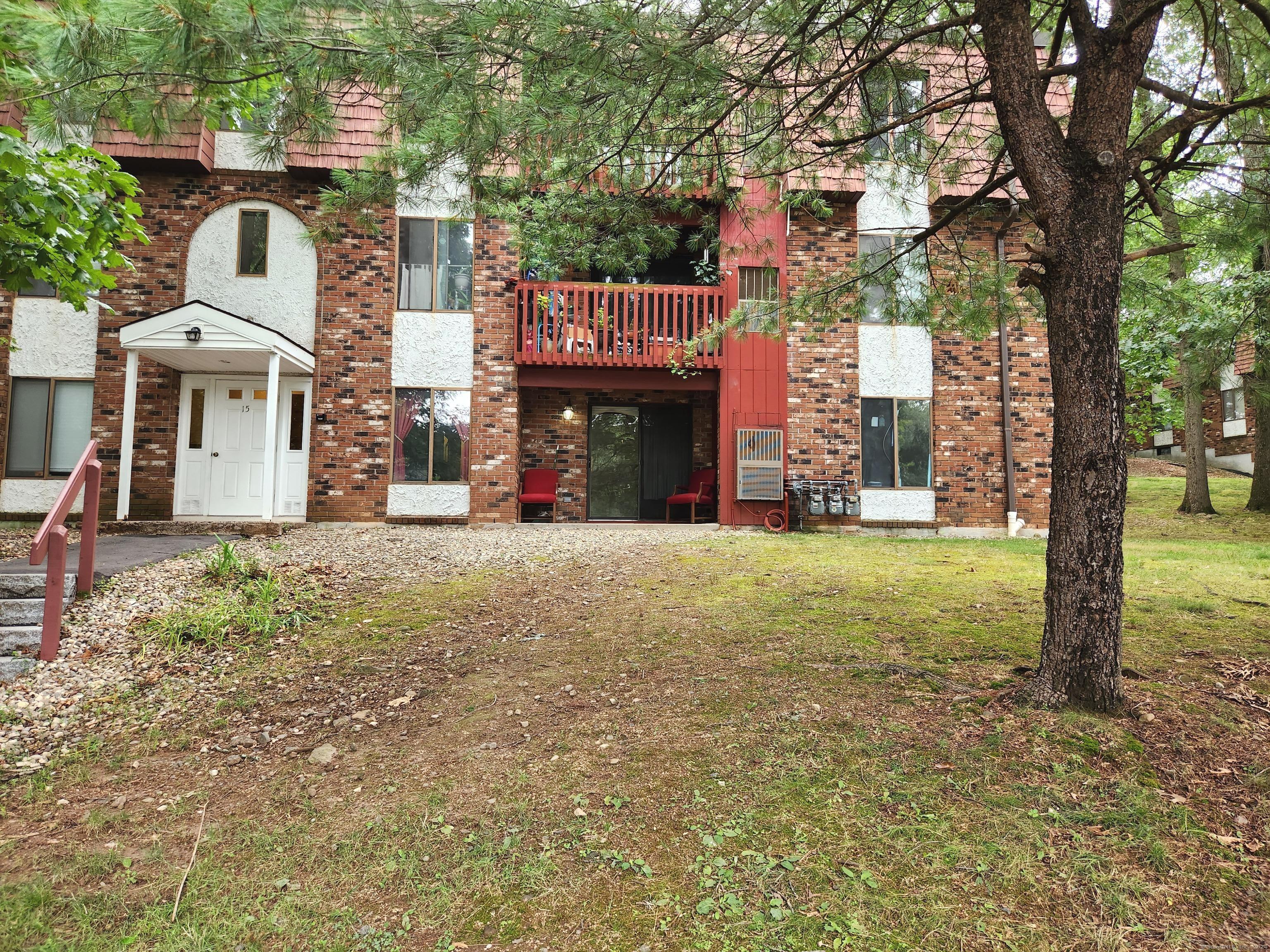 15 Woodsedge Drive APT 6A