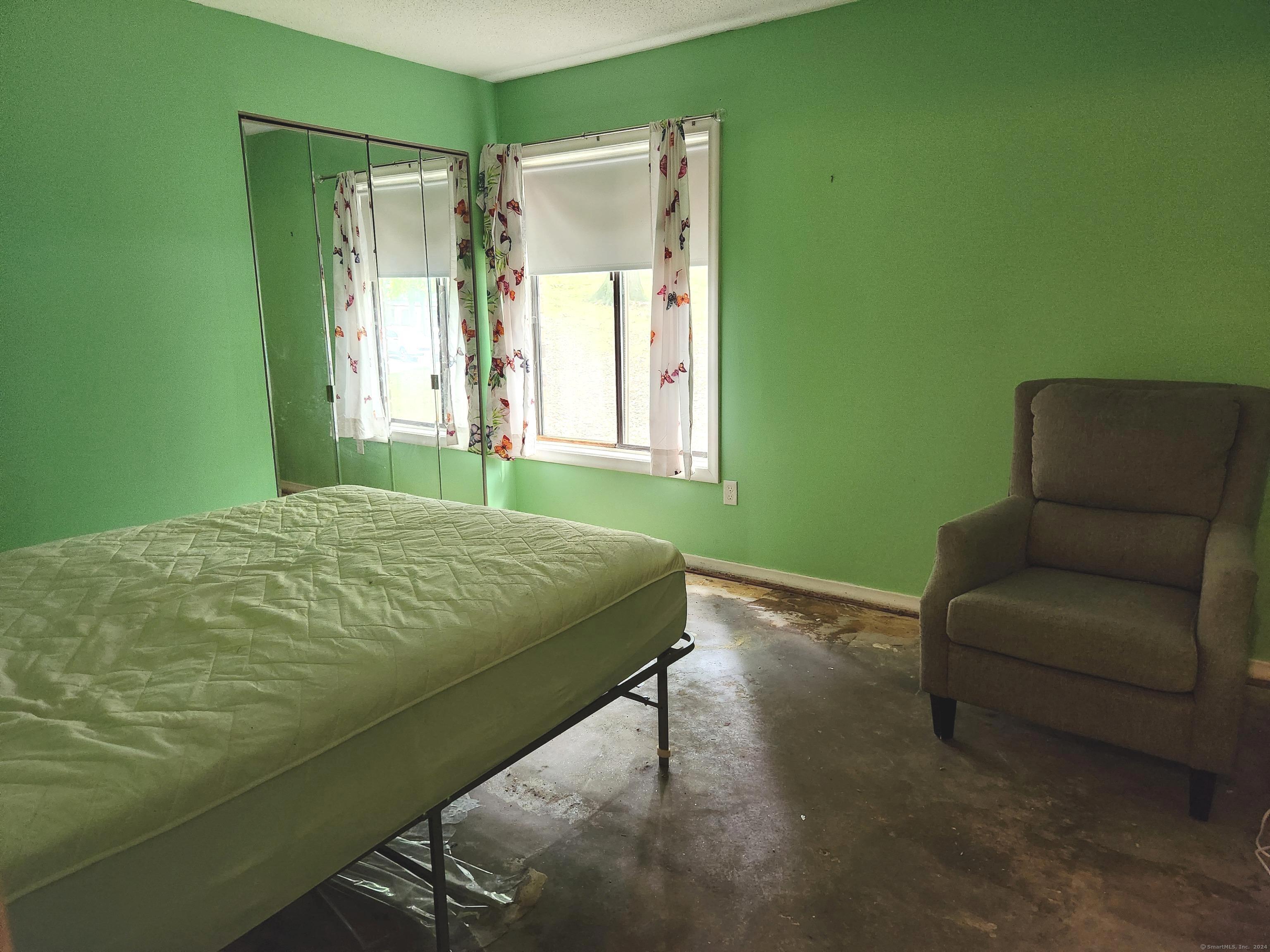 15 Woodsedge Drive APT 6A