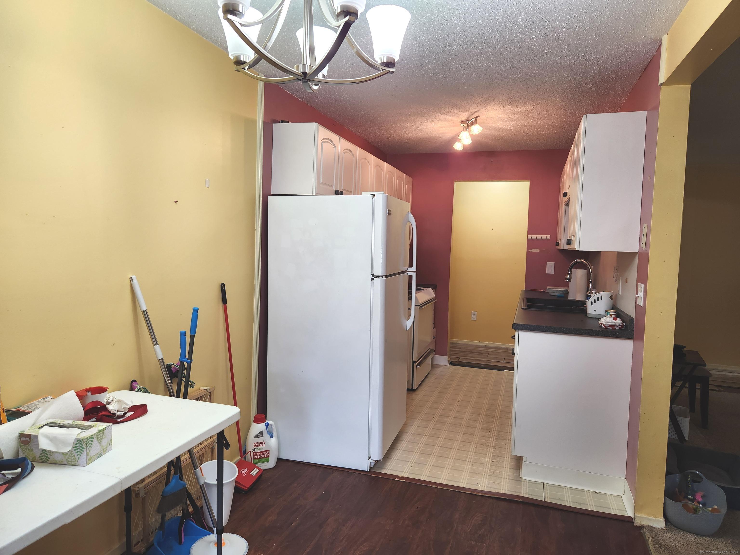 15 Woodsedge Drive APT 6A