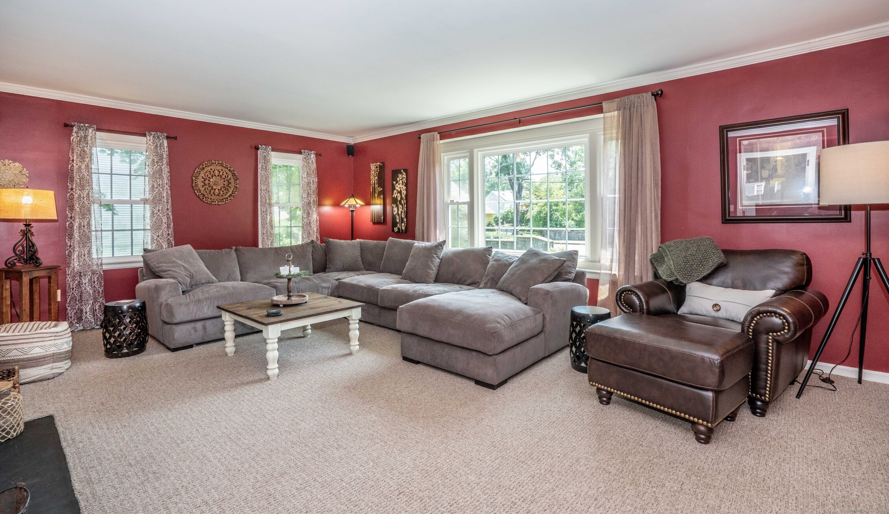 25 Brookside Road