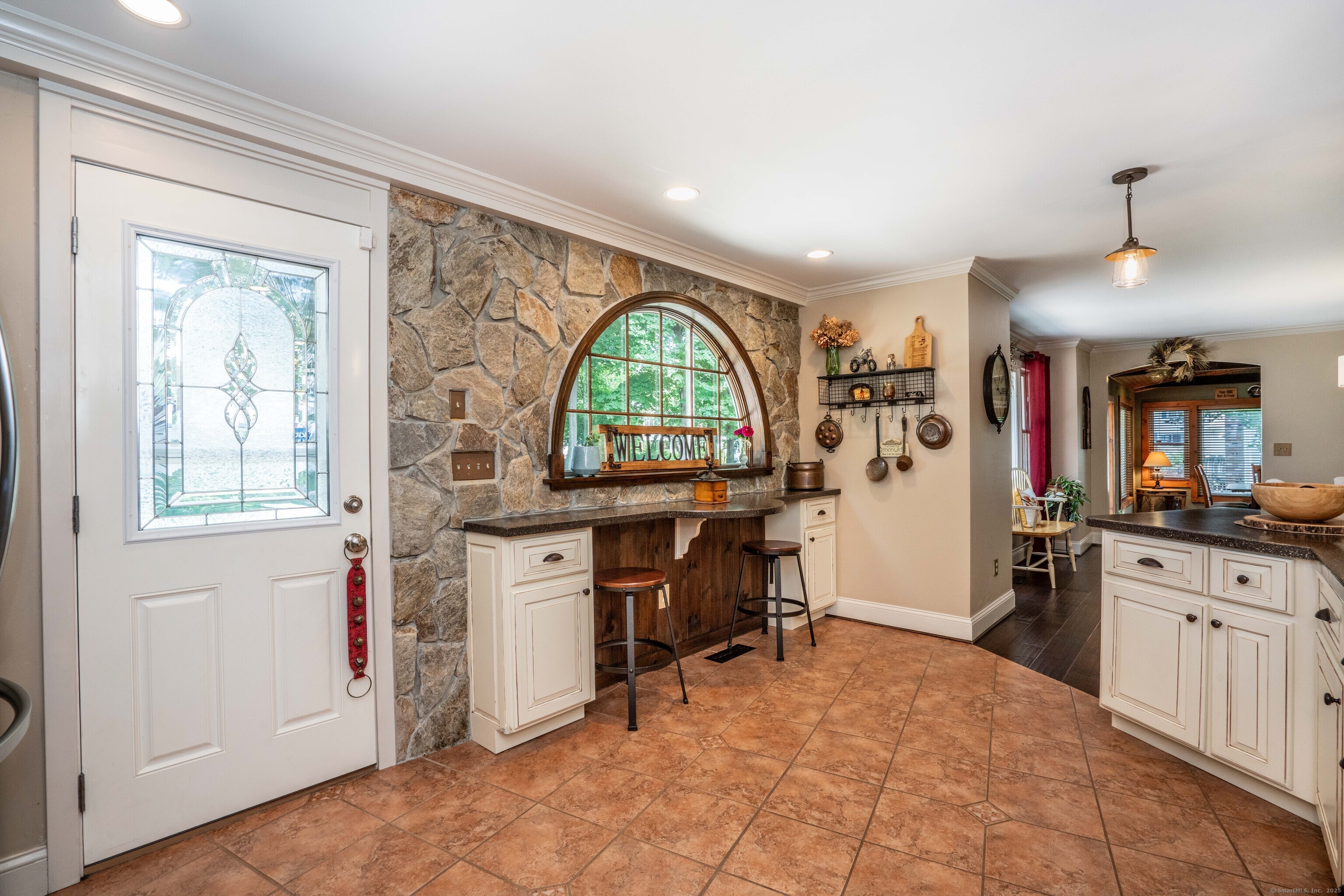 25 Brookside Road