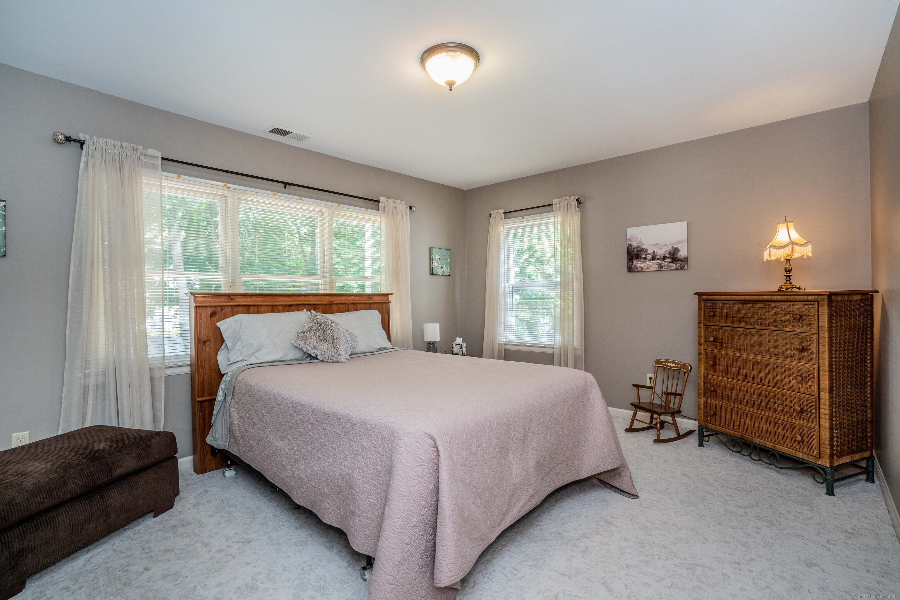 25 Brookside Road