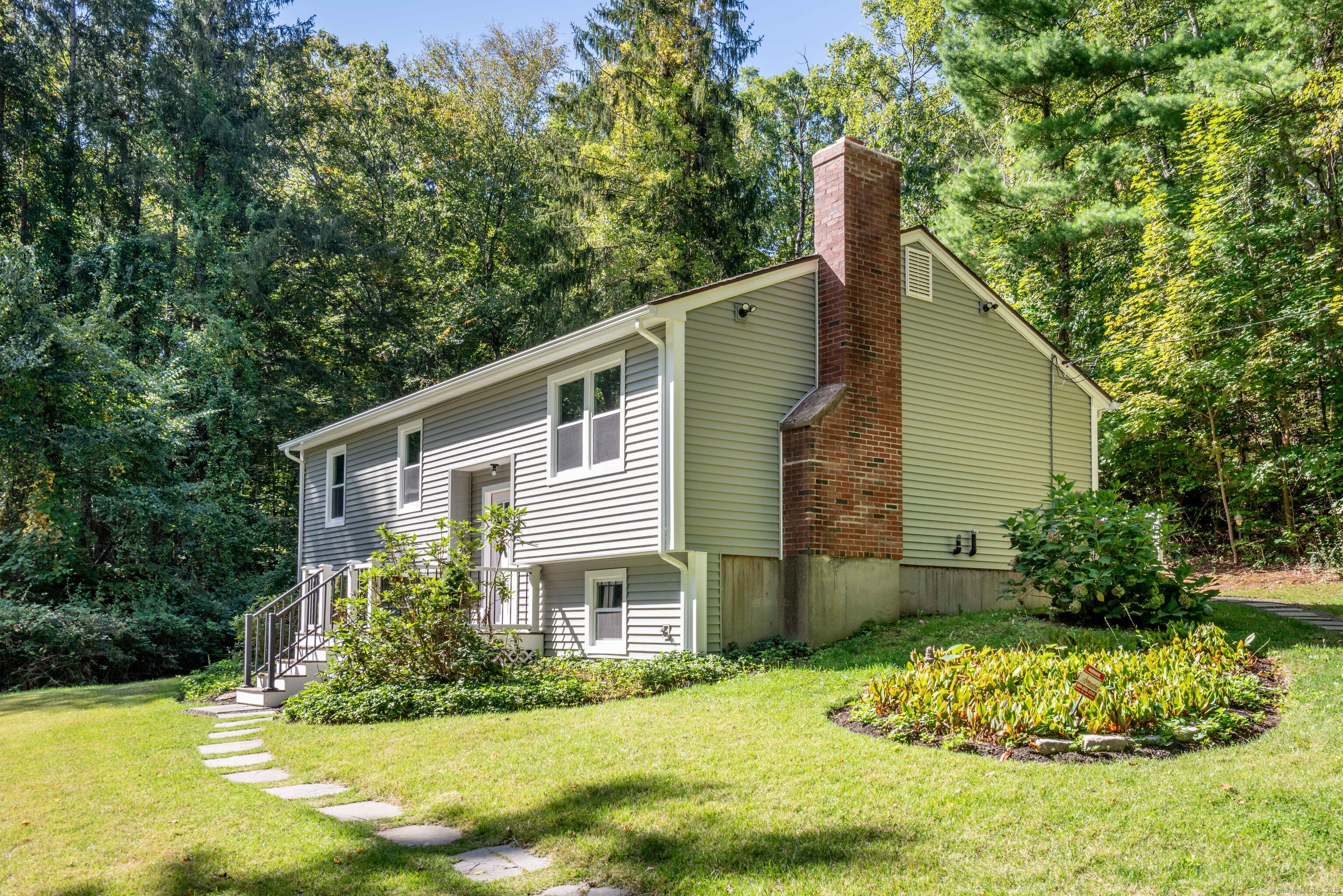48 Flanders Road