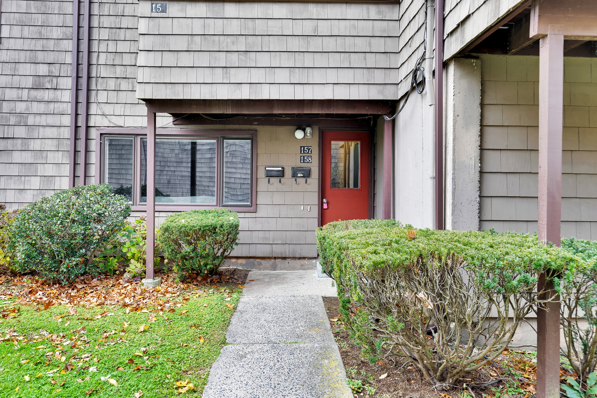 158 Towne House Road 158