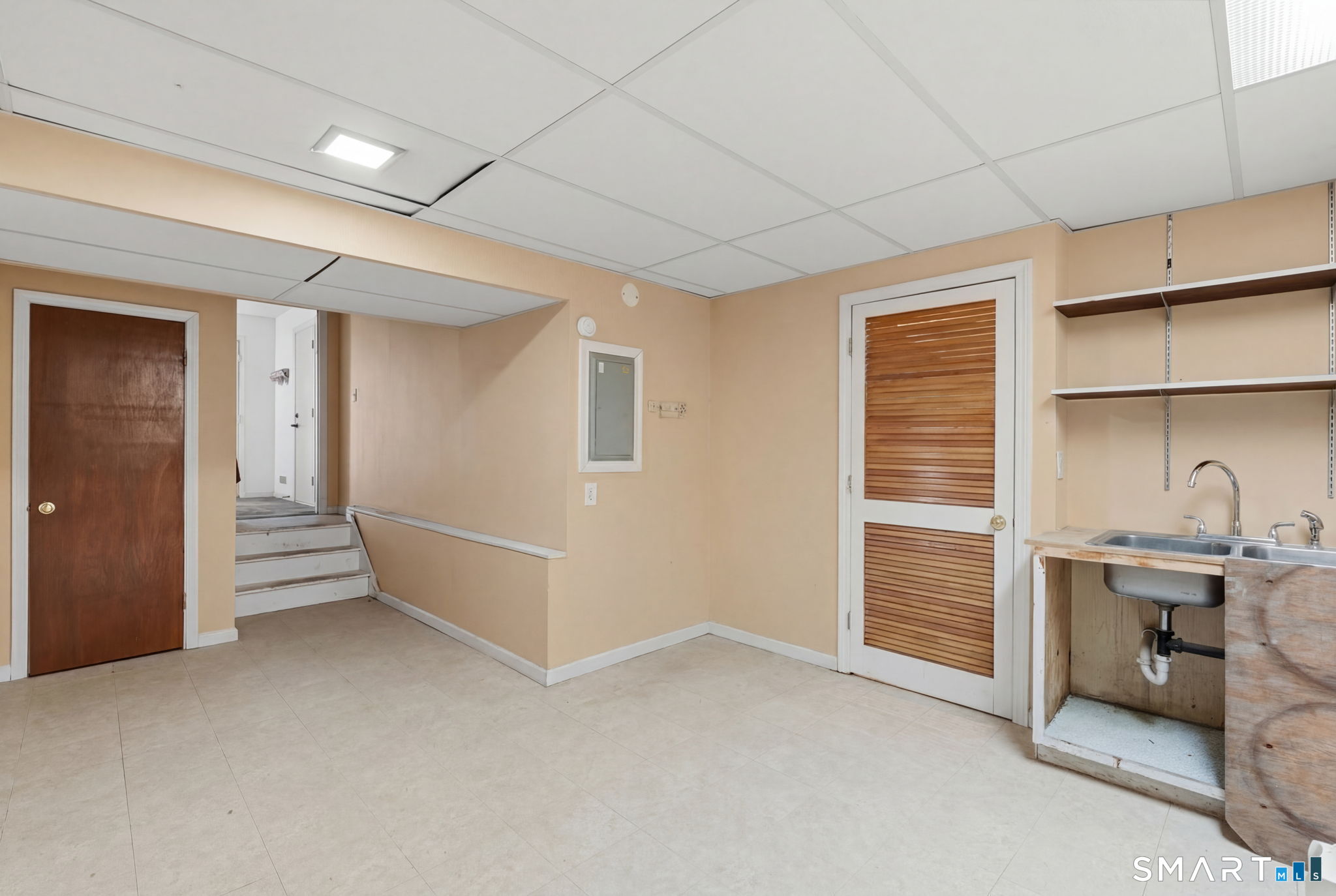 73 Metacomet Drive 73