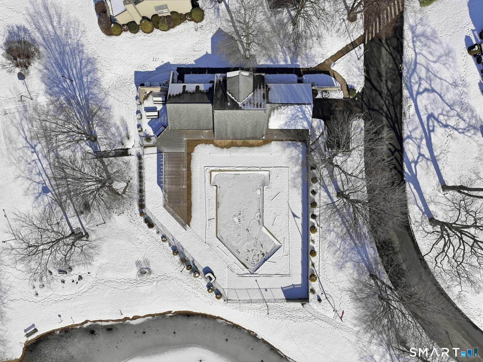 73 Metacomet Drive 73