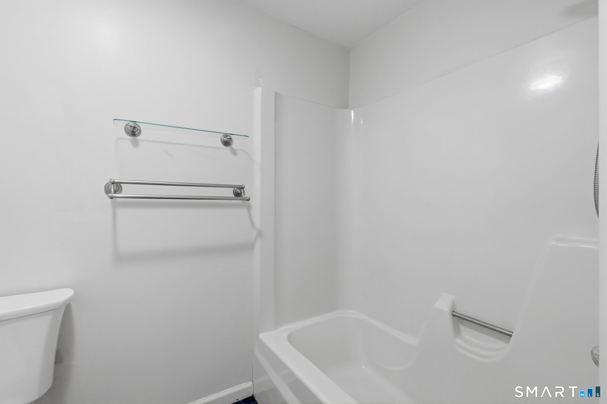 73 Metacomet Drive 73