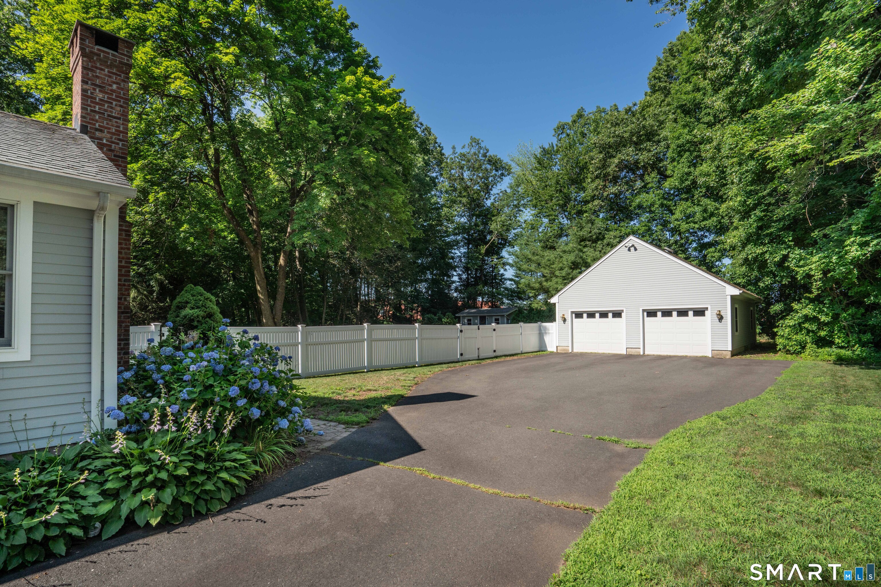 45 Knollwood Road