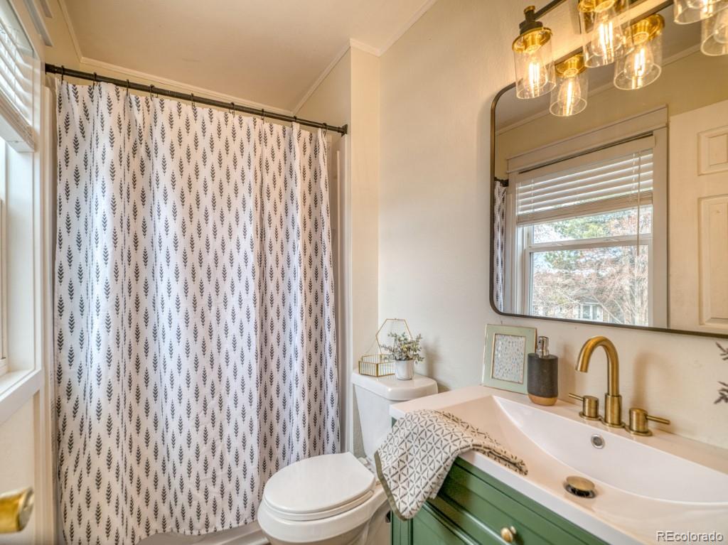 16602 E Gunnison Place