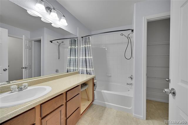 10533 Paris Street Unit: 606