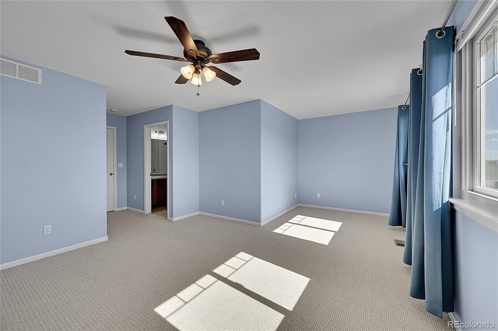 10533 Paris Street Unit: 606