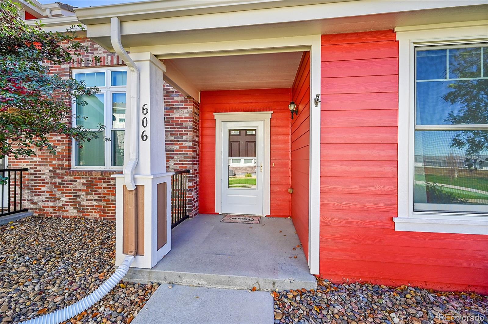 10533 Paris Street Unit: 606