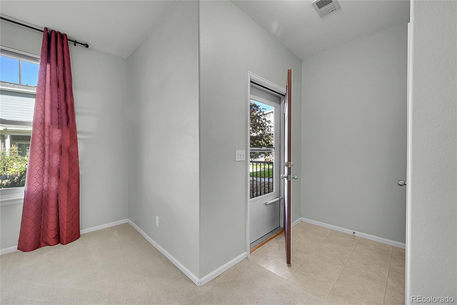 10533 Paris Street Unit: 606