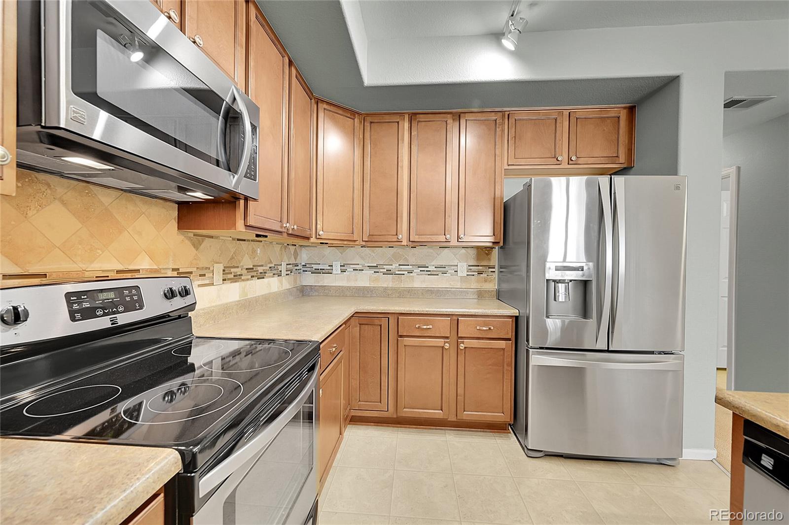 10533 Paris Street Unit: 606